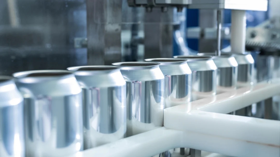 Boissons Non Alcoolisées, RTD et en Canette – Découvrez le Portefeuille Varié de Cannage Public